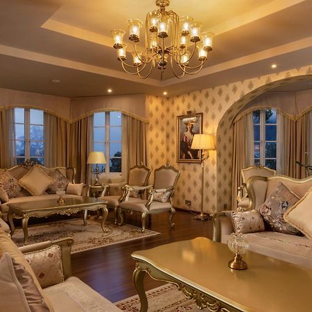 The Westbury Palace 누와라 엘리야 외부 사진