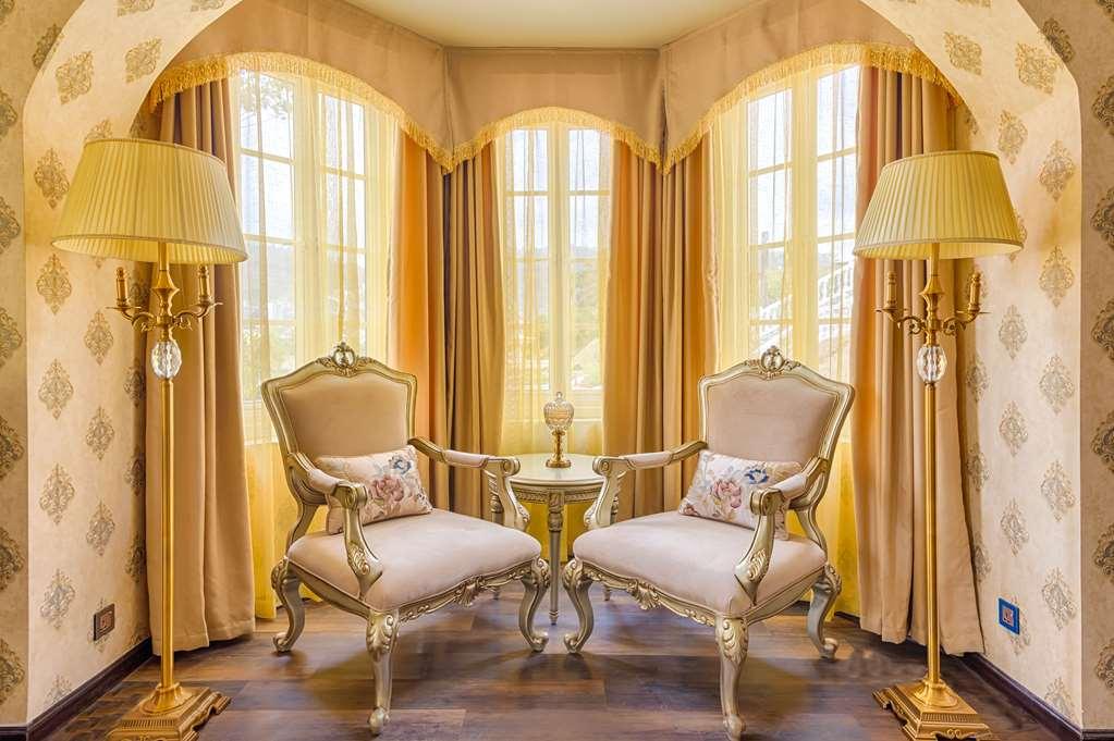 The Westbury Palace 누와라 엘리야 객실 사진