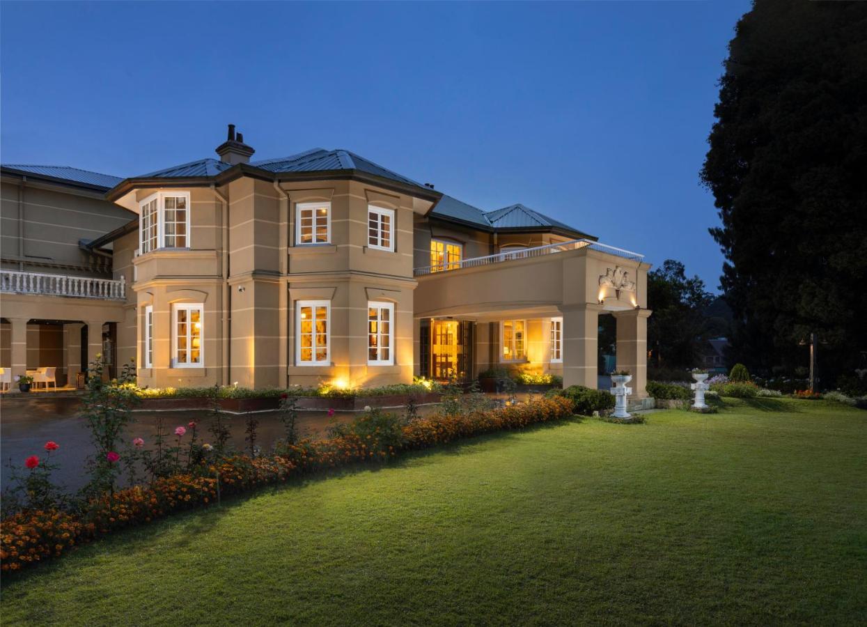 The Westbury Palace 누와라 엘리야 외부 사진